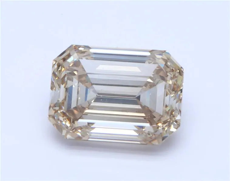 2.20ct emerald natural diamond (colour fancy light brown, clarity vs2, gia certified)