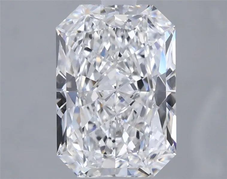 2.53ct Radiant Lab Grown Diamond (Colour D, Clarity VVS1, IGI Certified)