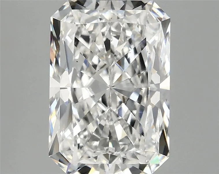 2.89ct Radiant Lab Grown Diamond (Colour E, Clarity VS2, IGI Certified)