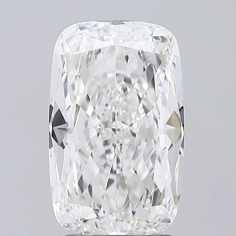 3.01ct Cushion modified Lab Grown Diamond (Colour E, Clarity VVS2, IGI Certified)