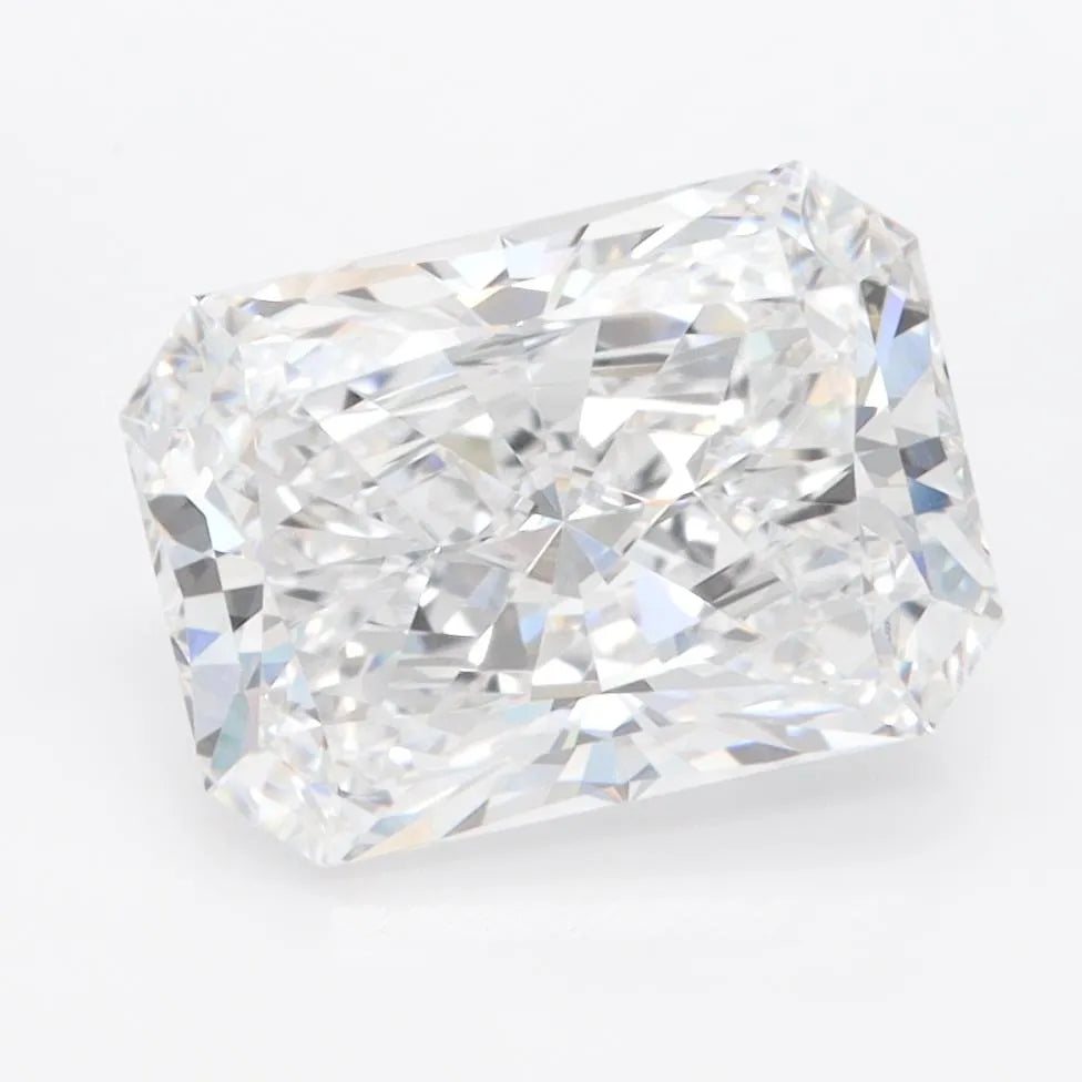 3.06ct Radiant Lab Grown Diamond (Colour D, Clarity VVS2, IGI Certified)